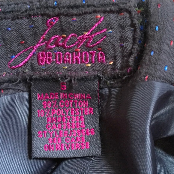 Sailor skirt w/ gray & multi-colored thread - Picture 5 of 6